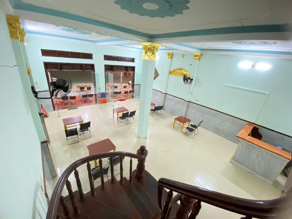 Hotel Hồng Nhân Hotel in Ba Ria - Vung Tau
