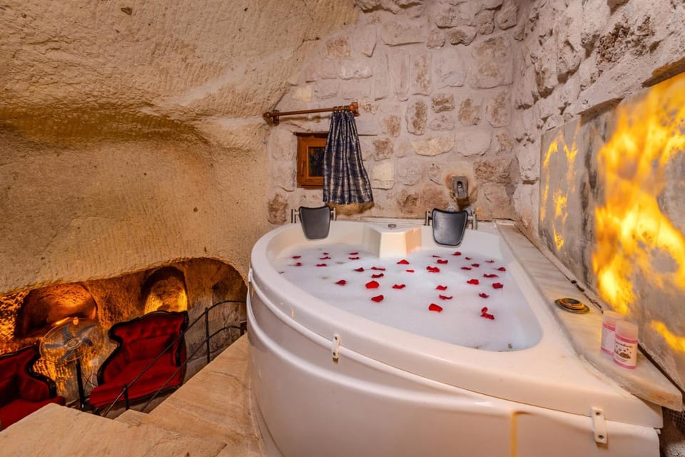 Saliche Cave Suite Hotel in Turkey