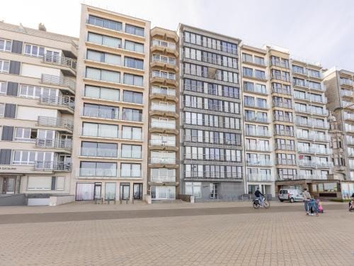 Apartment with 2 bedrooms and sea view Hotel in Middelkerke