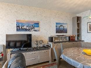 Apartment on the first floor with sea view Hotel in Middelkerke