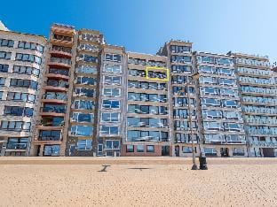 Spacious apartment on the seafront Hotel in Middelkerke