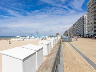 Spacious apartment on the seafront Hotel in Middelkerke
