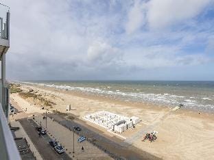 Cozy 1-Bedroom Apartment with Sea View Hotel in Middelkerke