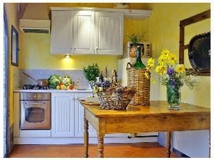 Villa Capanna Comfortable holiday residence Hotel in Tuscany
