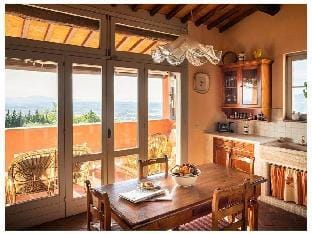 Villa Botinaccio Hotel in Tuscany