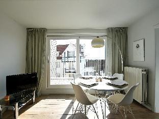 Bright Flat with Bunk Beds Hotel in De Haan