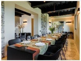 Villa Montioni Comfortable holiday residence Hotel in Tuscany