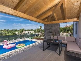 Villa Antoniana Comfortable holiday residence Hotel in Novigrad