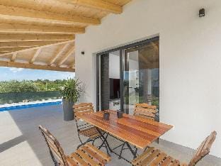 Villa Antoniana Comfortable holiday residence Hotel in Novigrad