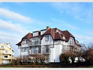 Golf en Strand apartment near the beach Hotel in De Haan