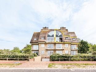 Apartment in De Panne near the Beach Hotel in De Panne