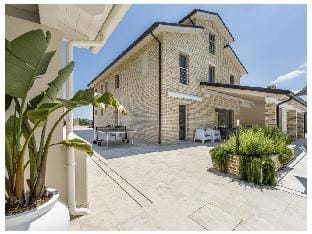 Villa Ada Comfortable holiday residence Hotel in Marche