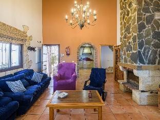 Villa Lina - Villa With Private Pool In Estepona Hotel in Costa del Sol