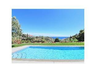 Mer  Plage Comfortable holiday residence Hotel in Saint-Raphael