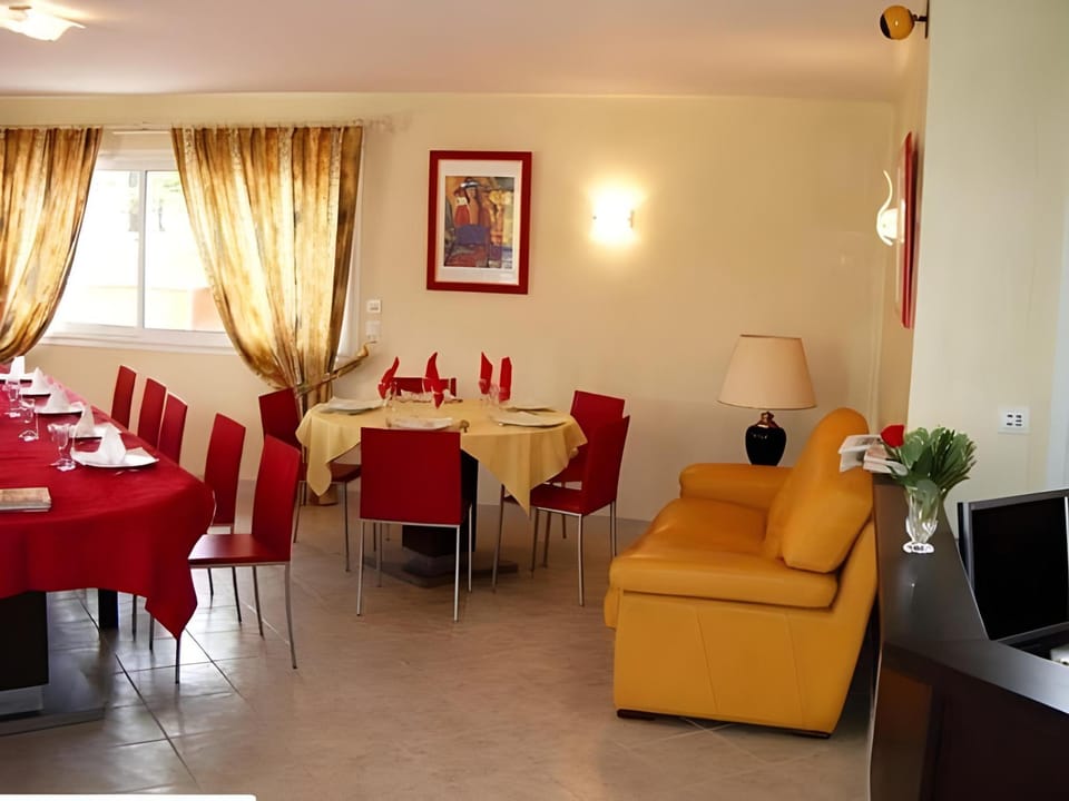 Chambres d Hôtes La Coloniale Hotel in Nouvelle-Aquitaine