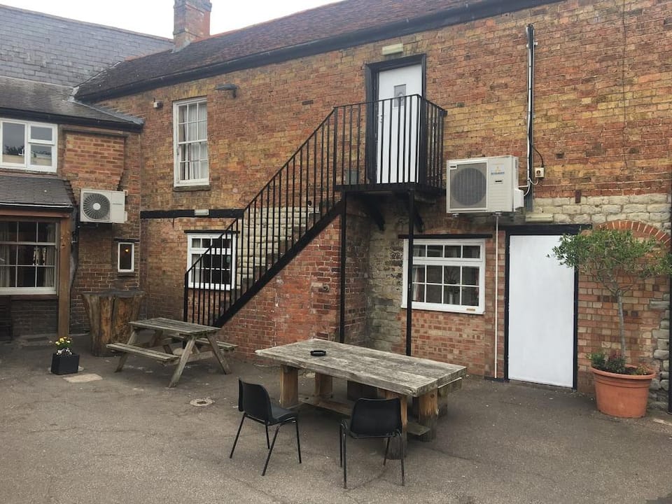 El Cafe at The White Swan Hotel in Cherwell District