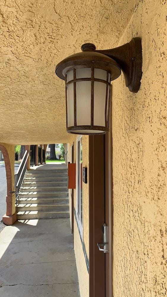 The Greens Hotel - Stockton Blvd Hotel in Sacramento