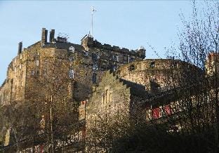 Grassmarket Apartment with Castle View Hotel in Edinburgh