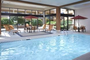 Hilton Chicago/Oak Brook Suites Hotel in Oakbrook Terrace