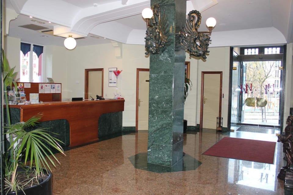 Hotel Mondragón Hotel in Basque Country