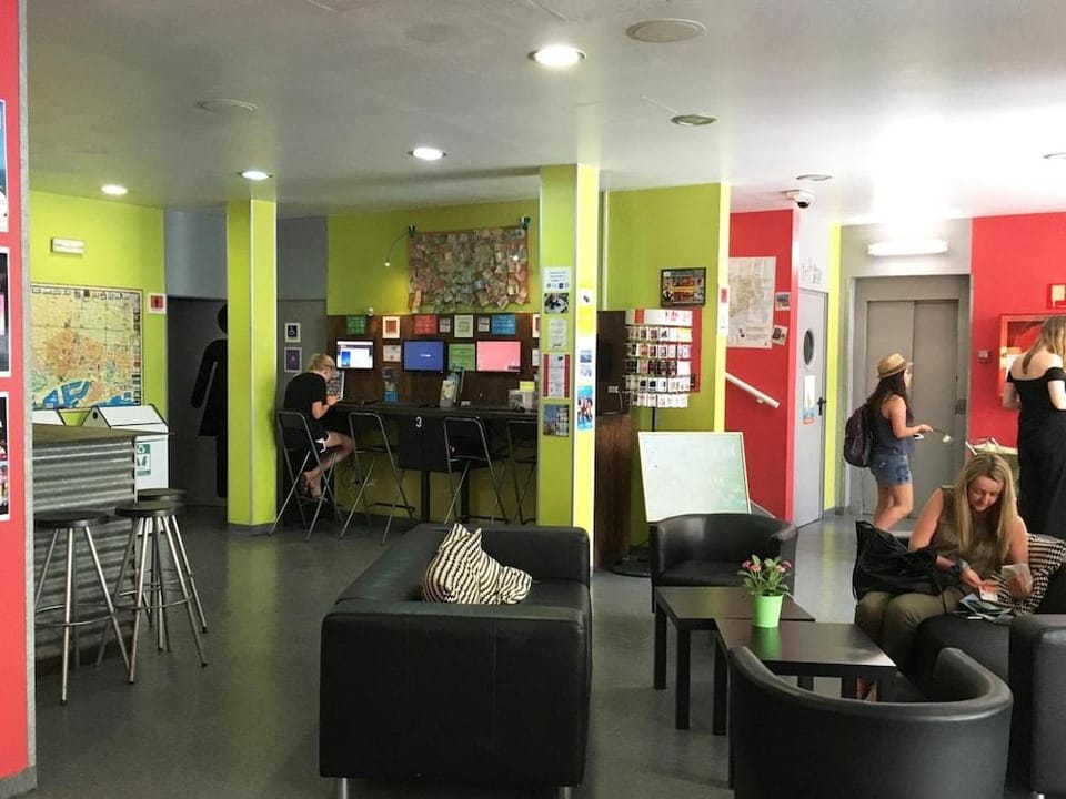HelloBCN Hostel Hotel in Barcelona