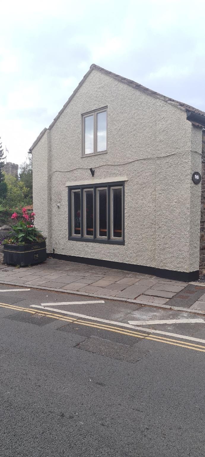 Charming 1-bed Loft in Caerleon Hotel in Newport