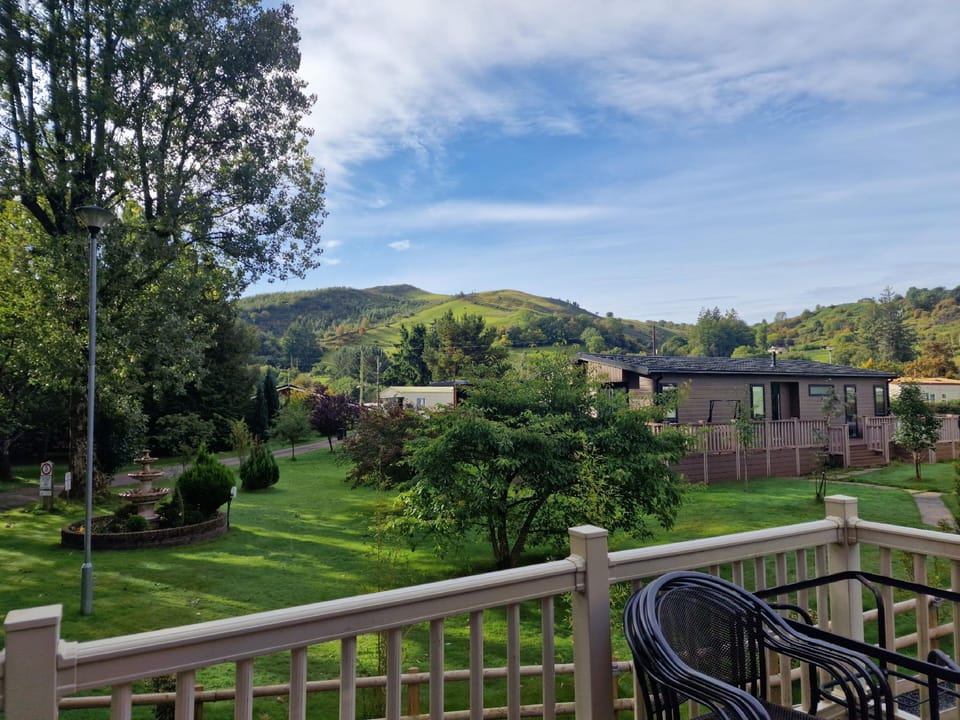 Maple 2 Bedroom Luxury Lodge in Mid Wales Hotel in Wales