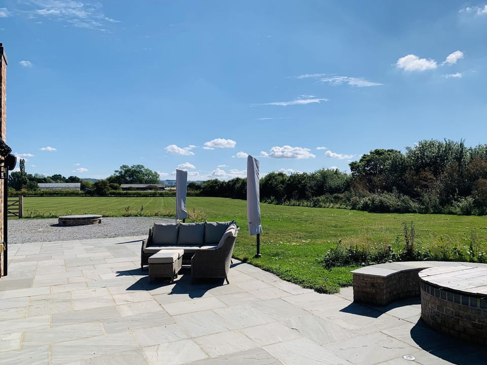 Luxury Studio Cottage at Foot of Yorkshire Wolds Hotel in England
