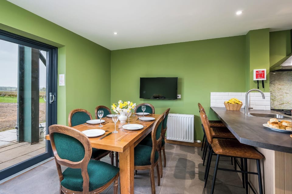 Auchlishie Apartment Hotel in Scotland