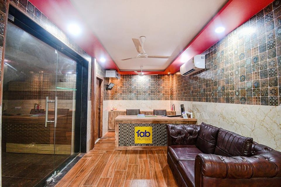 Fabhotel The Lily Hotel in Kolkata
