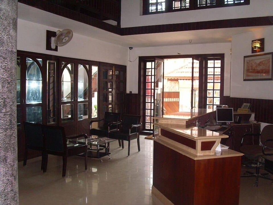 Treebo Trend Mango Tree Inn Hotel in Kochi