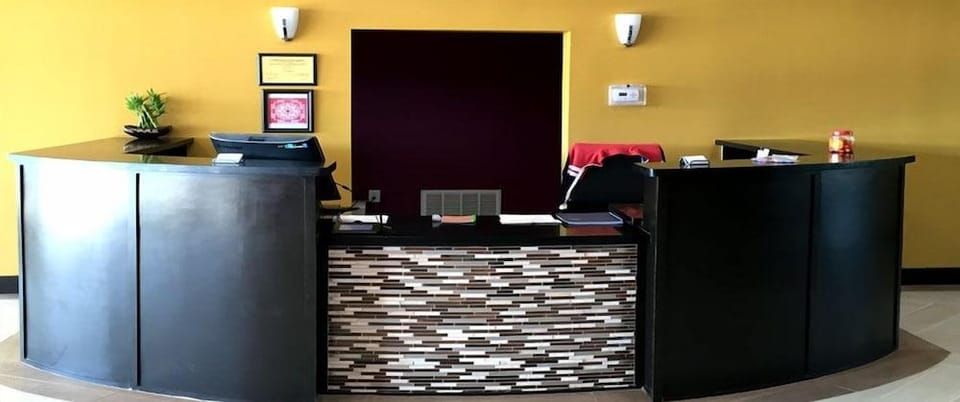 Residency Suites - Cotulla Hotel in Rio Grande
