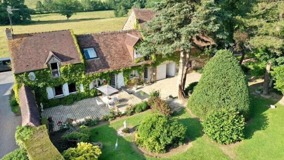 Le Haut Montrayé Hotel in Normandy