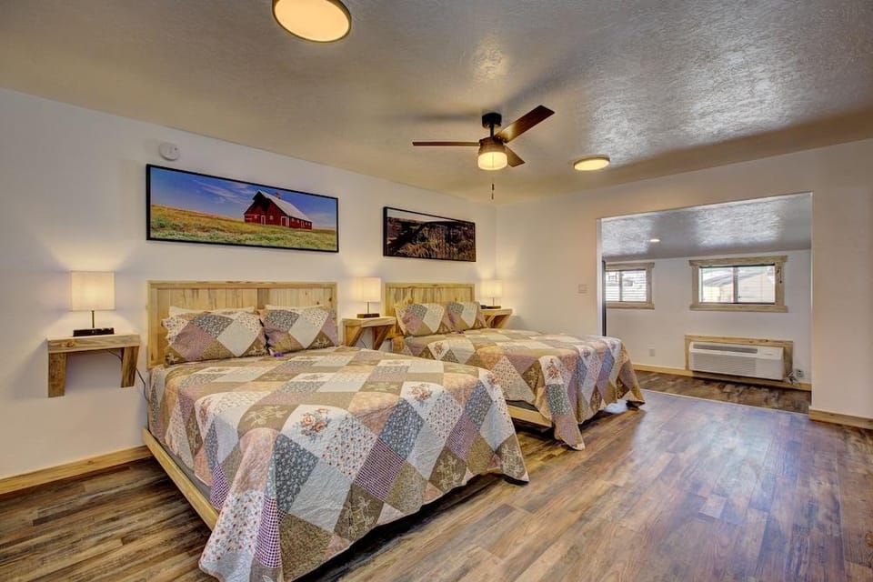 Alpine Lodge and RV Hotel in Cascade