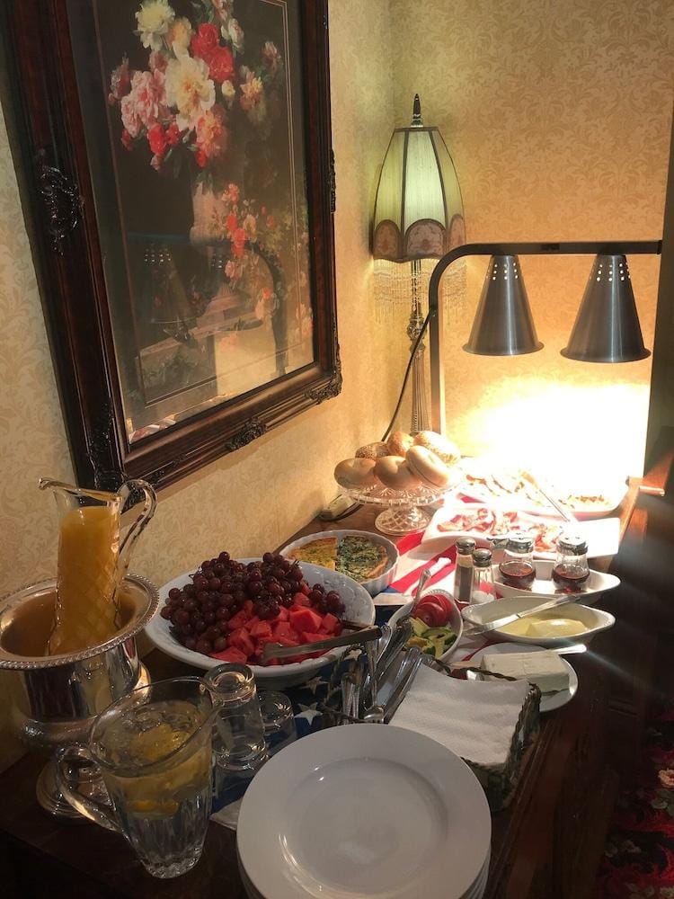 The Dutch Flat Hotel Hotel in Dutch Flat