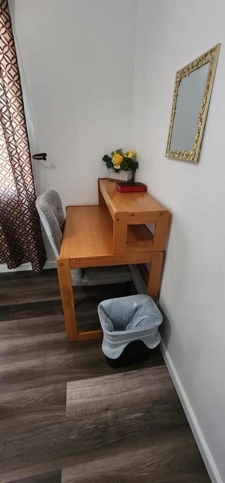 Cozy and Affordable Homes in Santa Ana Hotel in Daly City