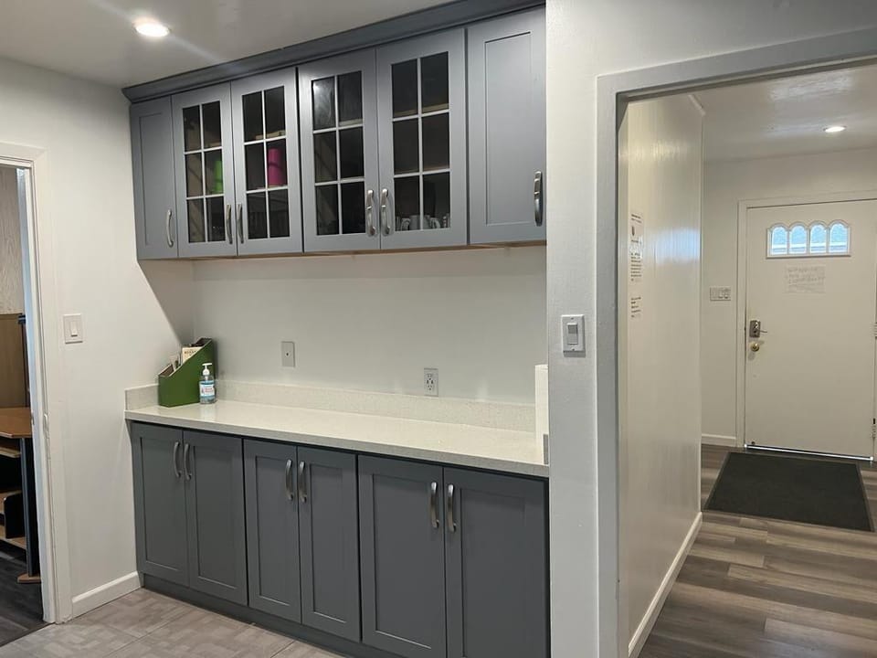 Cozy and Affordable Homes in Santa Ana Hotel in Daly City