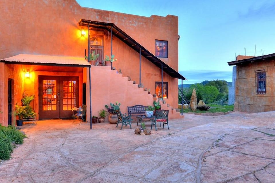 The Trois Estate at Enchanted Rock Hotel in Rio Grande