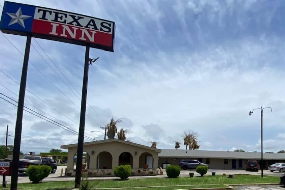 Texas Inn Hotel in Seguin