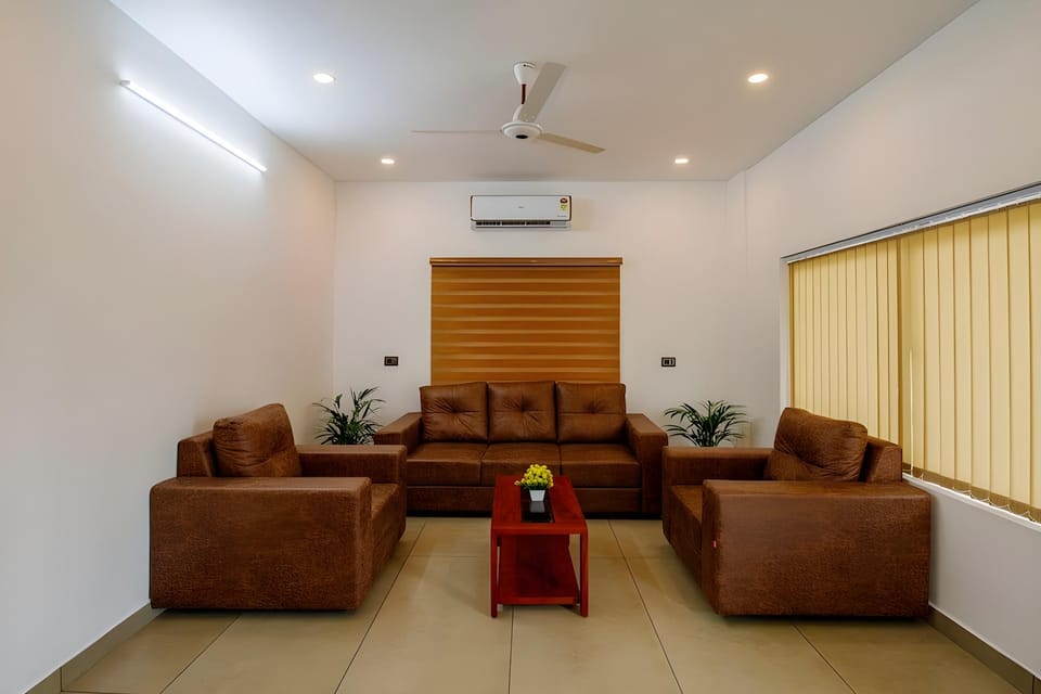 Treebo Amigos Residency Cochin Airport Hotel Hotel in Kochi