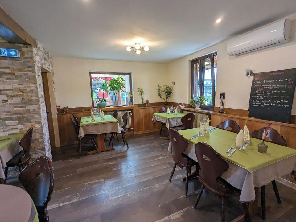 Hôtel Restaurant du Chasseur Hotel in Illkirch-Graffenstaden