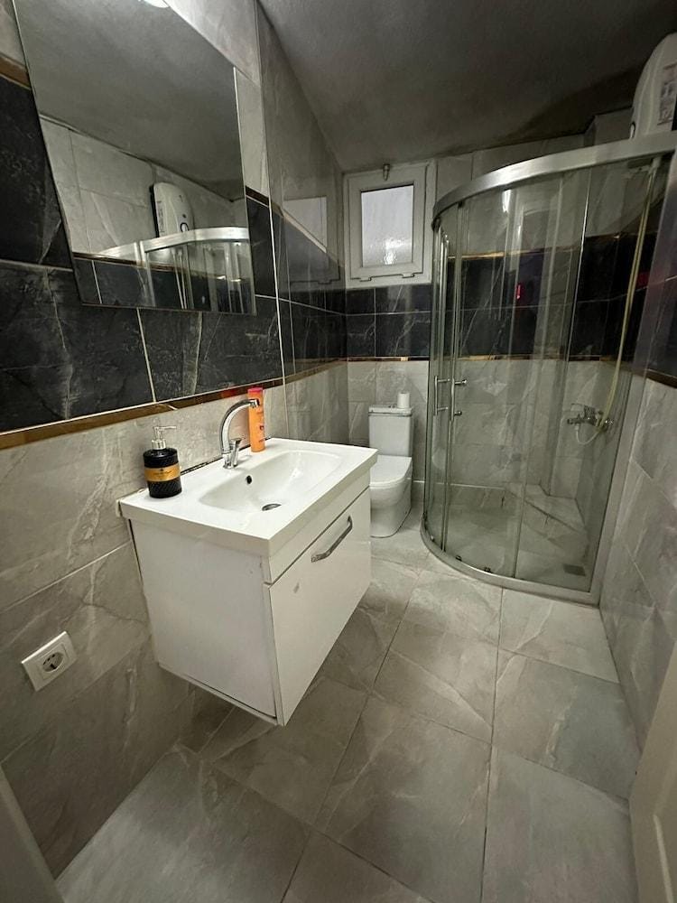 Tınaztepe Rezidans Otel Hotel in Izmir