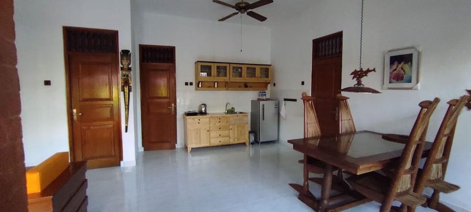 Keyani s Bungalow Hotel in Buleleng