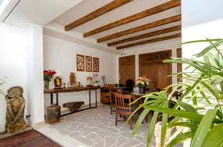 Honu Studio Living Bali Hotel in North Kuta