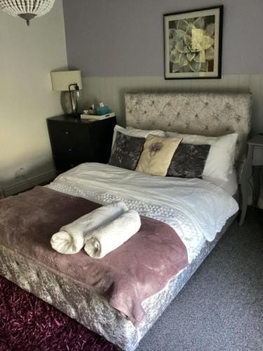The lavender house 513 halliwell rd bolton bl18db Hotel in England