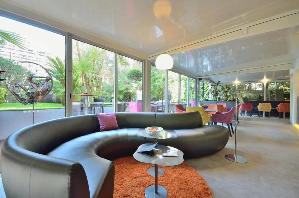 Hotel Cezanne Hotel in Cannes