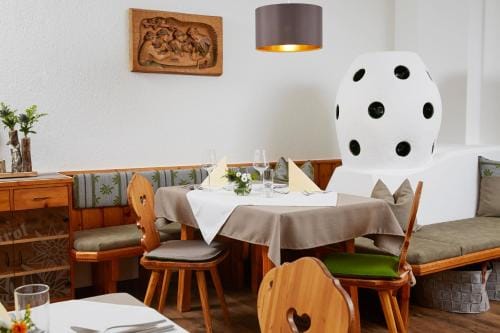 Gasthof Walderhof Hotel in Tyrol