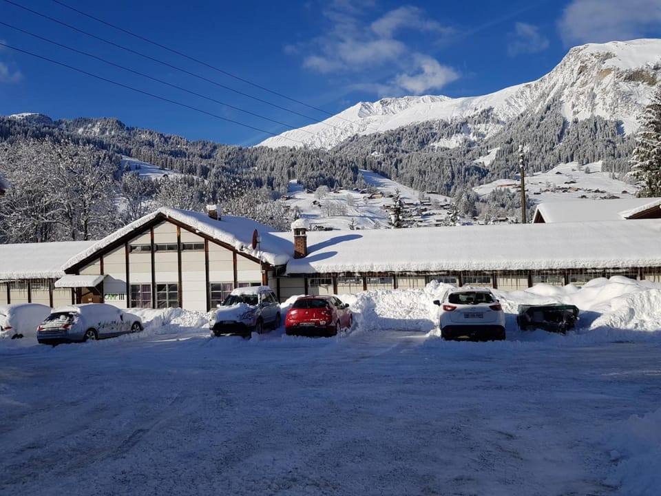 Mountain Lodge Backpackercamp Hostel in Canton of Valais