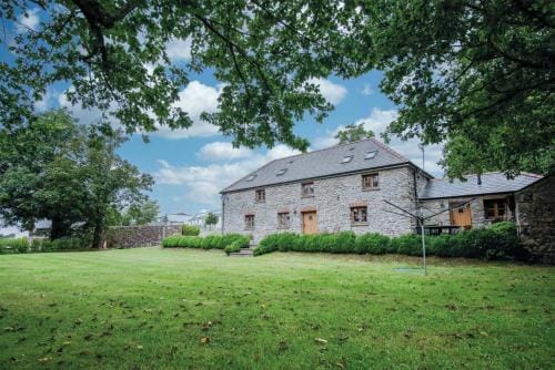 The Stables - 3 Bedroom Cottage - Beavers Hill Hotel in Saint Florence