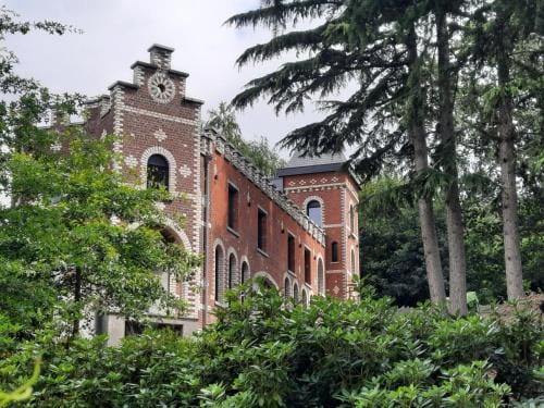 Gerard Bronnen Hotel in Flanders